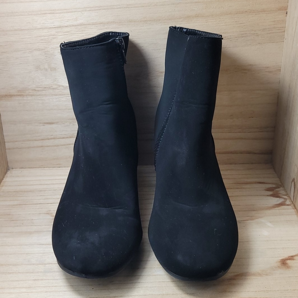 Womens Black Suede Ankle Boots - Picture 5 of 11